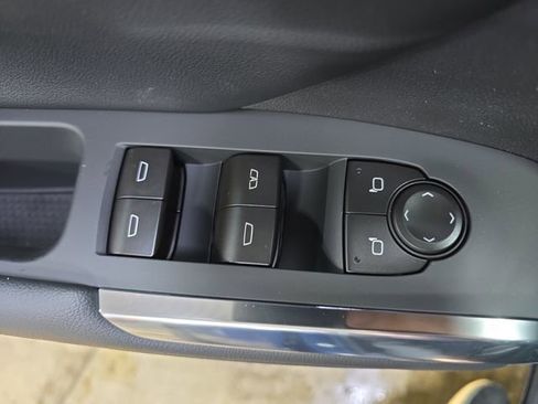 New 2026 Chevrolet Traverse Z71 w/ Driver Confidence Package image 30