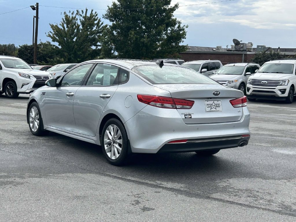 Used 2016 Kia Optima EX w/ Premium Package FWD image 7