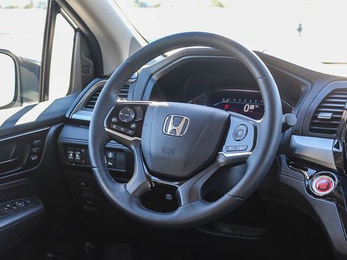 Certified 2023 Honda Odyssey Touring image 14