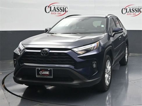 Used 2024 Toyota RAV4 XLE Premium image 4