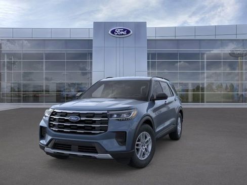 New 2026 Ford Explorer Active RWD image 2