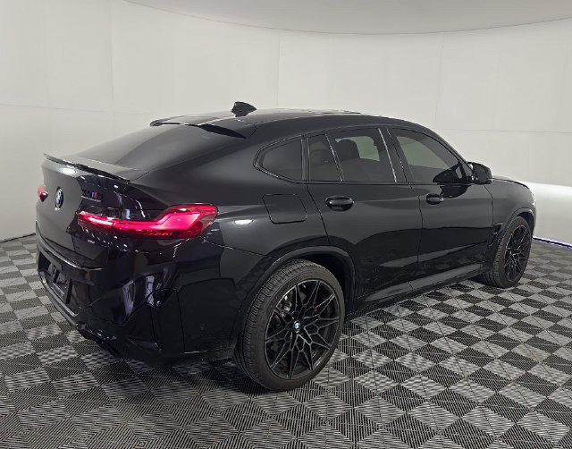 Used 2024 BMW X4 M AWD/4WD image 3