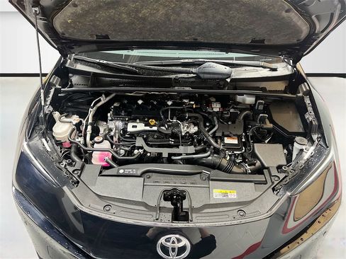 Used 2023 Toyota Prius XLE image 29