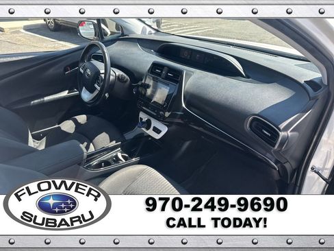 Used 2018 Toyota Prius Prime Plus w/ Carpet Mat Package image 10