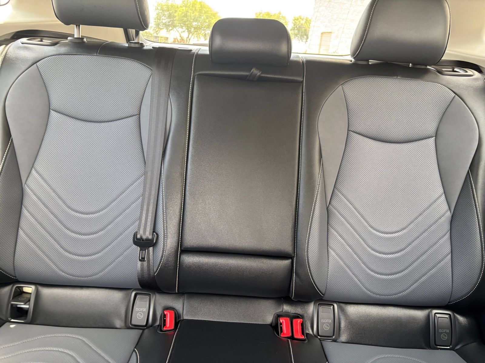 Used 2026 Volkswagen Tiguan SE AWD/4WD image 35