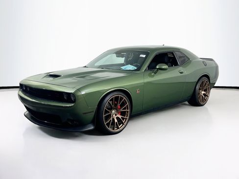 Used 2021 Dodge Challenger R/T Scat Pack w/ Scat Pack Stripe image 1