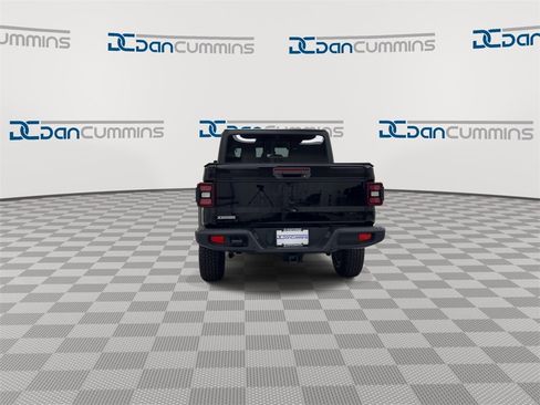 Used 2020 Jeep Gladiator Sport w/ Quick Order Package 24S image 10