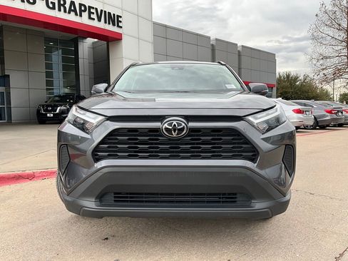 Used 2025 Toyota RAV4 XLE image 4