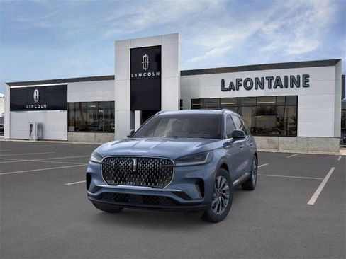 New 2026 Lincoln Aviator Premiere image 2