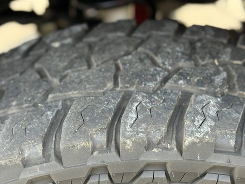 Used 2013 RAM 2500 Laramie AWD/4WD image 11