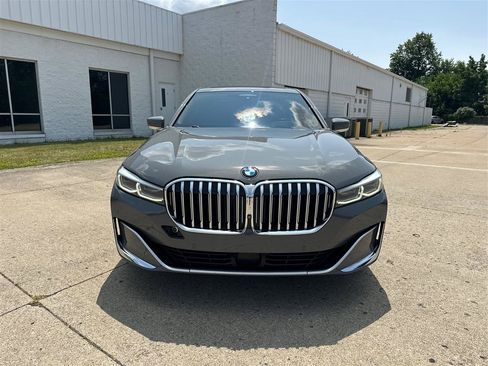 Used 2020 BMW 750i xDrive w/ Executive Package AWD/4WD image 25