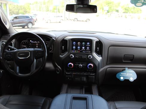 Certified 2022 GMC Sierra 1500 Denali w/ Driver Alert Package II AWD/4WD image 17