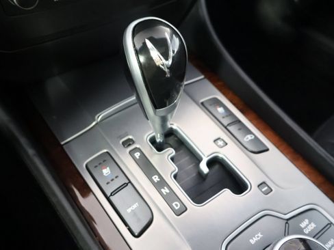 Used 2013 Hyundai Equus Signature RWD image 39