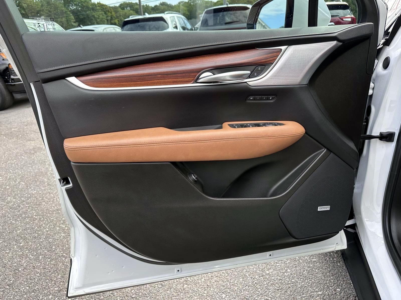 Used 2021 Cadillac XT5 Premium Luxury AWD/4WD image 8