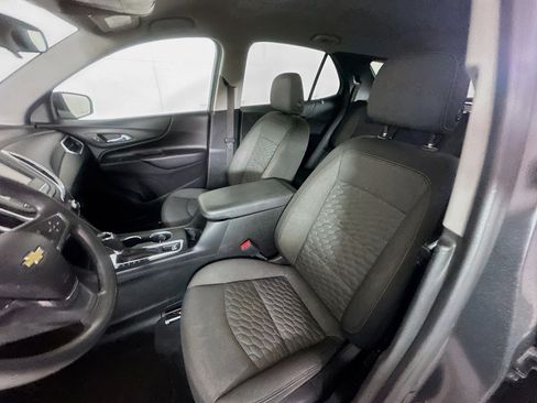 Used 2019 Chevrolet Equinox LT w/ LPO, Floor Liner Package FWD image 13