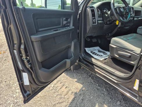 Used 2018 RAM 1500 Express w/ Wheel & Sound Group AWD/4WD image 10