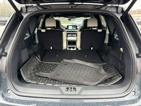 New 2026 Lincoln Aviator Black Label w/ Dynamic Handling Package AWD/4WD image 12