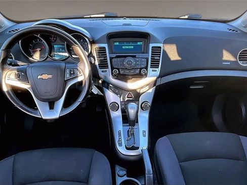 Used 2014 Chevrolet Cruze LT image 7