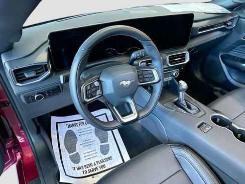 Used 2025 Ford Mustang GT Premium RWD image 8