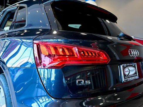Used 2018 Audi Q5 2.0T Premium AWD/4WD image 12