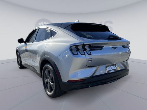 Used 2021 Ford Mustang Mach-E Select image 4