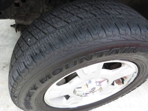 Used 2012 Ford F150 XLT RWD image 11