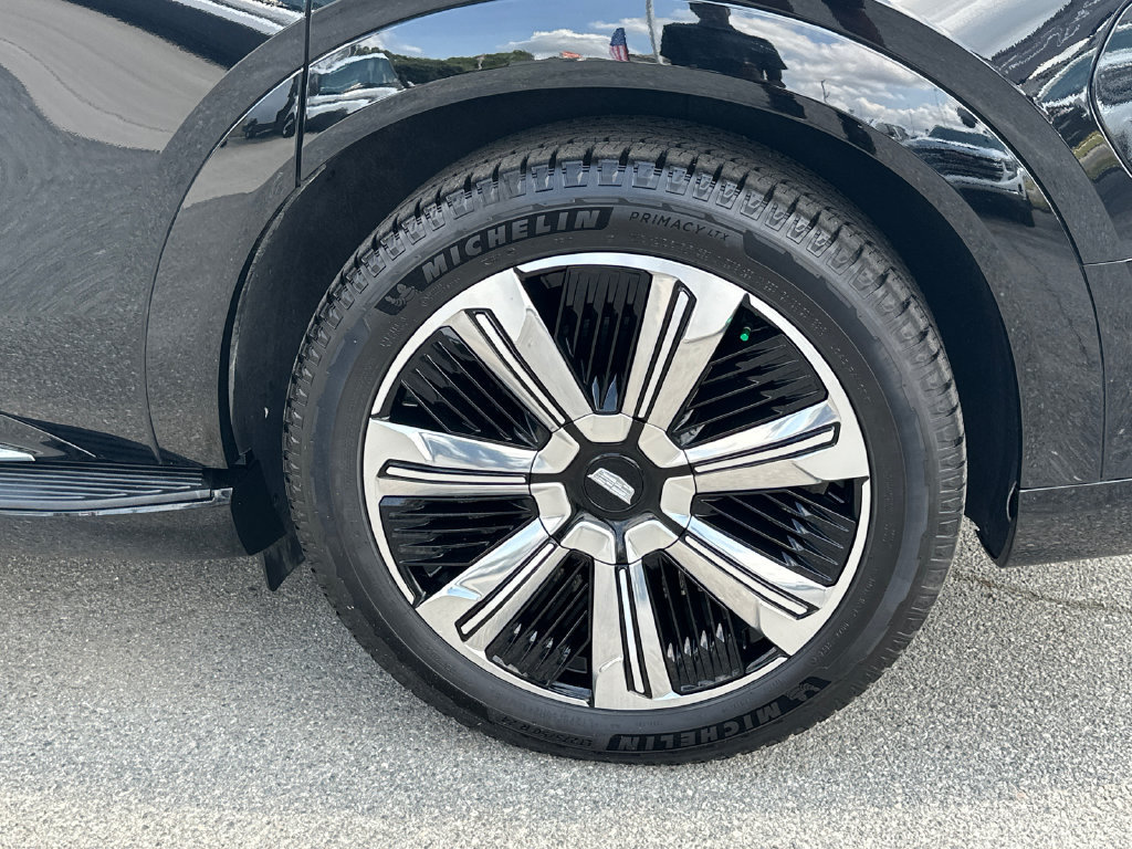 Certified 2025 Cadillac Escalade IQ Luxury 2 AWD/4WD image 20