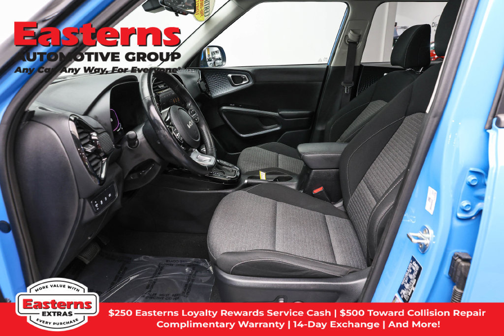 Used 2023 Kia Soul EX FWD image 15