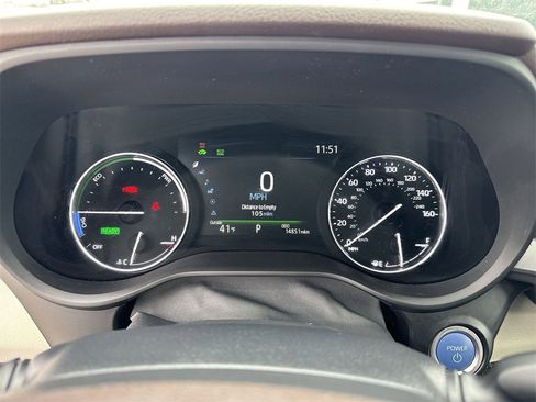 Used 2023 Toyota Sienna Platinum image 15