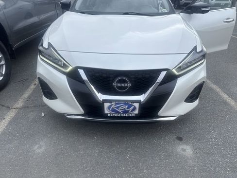 Used 2023 Nissan Maxima Platinum w/ Sport Mat Group FWD image 32