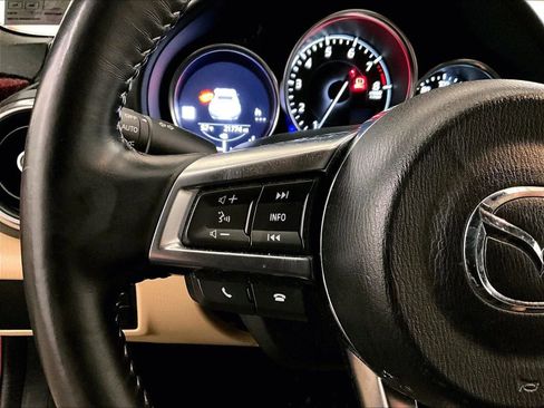 Used 2020 MAZDA MX-5 Miata RF Grand Touring image 17