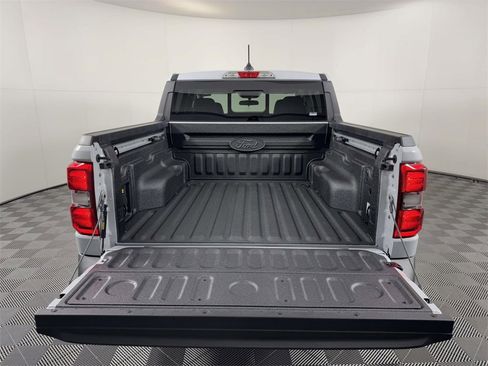 Used 2025 Ford Maverick Lariat w/ 4K Tow Package image 14