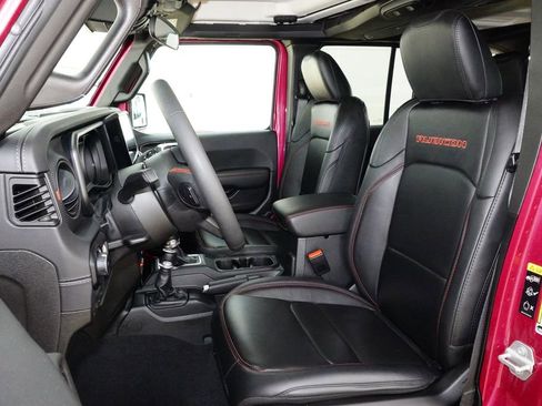 Used 2024 Jeep Wrangler Rubicon w/ Dual Top Group image 25