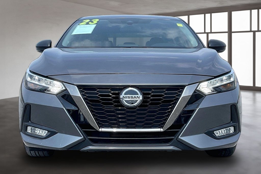Used 2023 Nissan Sentra SR FWD image 2
