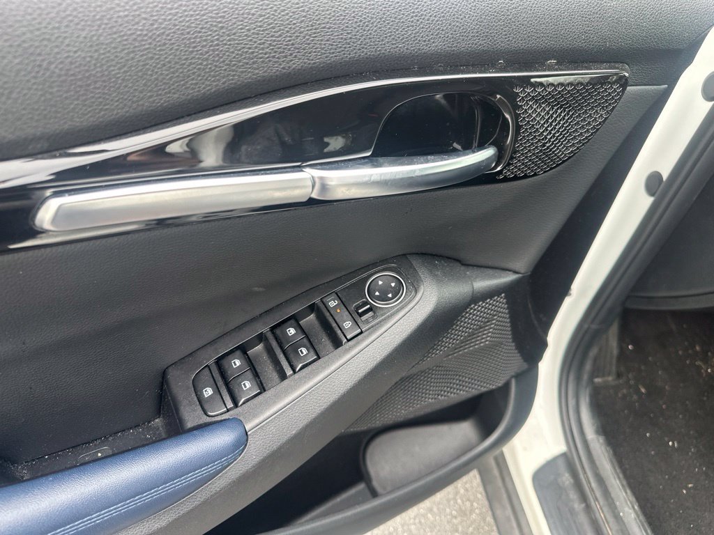 Used 2024 Kia Seltos S AWD/4WD image 17