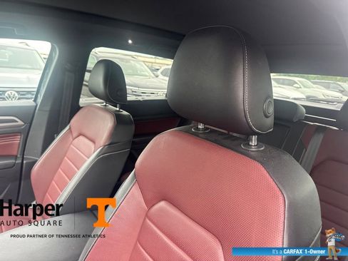 Used 2020 Volkswagen Atlas Cross Sport SEL Premium AWD/4WD image 12