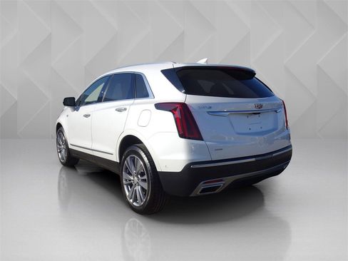 Certified 2023 Cadillac XT5 Premium Luxury w/ Platinum Package image 3