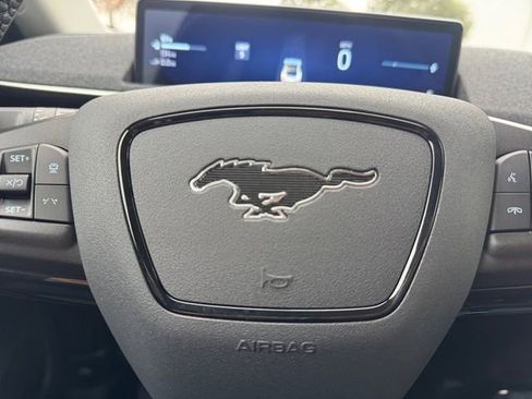 Used 2025 Ford Mustang Mach-E Premium image 7