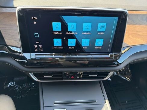 New 2026 Volkswagen Atlas SE AWD/4WD image 11