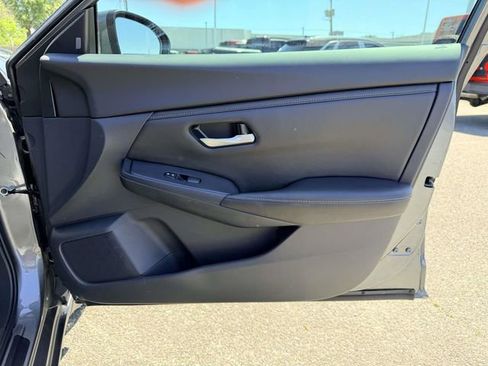 Used 2025 Nissan Sentra SV w/ All-Weather Package FWD image 8