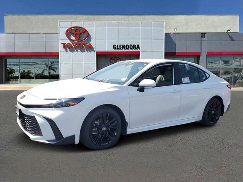 New 2026 Toyota Camry SE FWD image 7