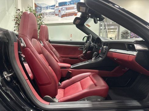 Used 2017 Porsche 911 Carrera image 53