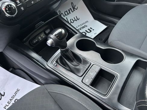 Used 2017 Kia Sorento LX image 17