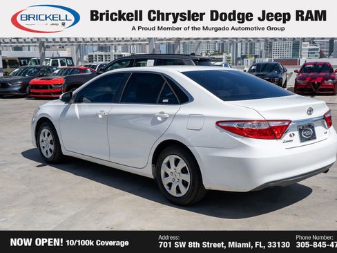 Used 2017 Toyota Camry LE image 7