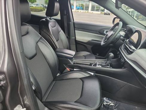 Certified 2024 Jeep Compass Latitude AWD/4WD image 20