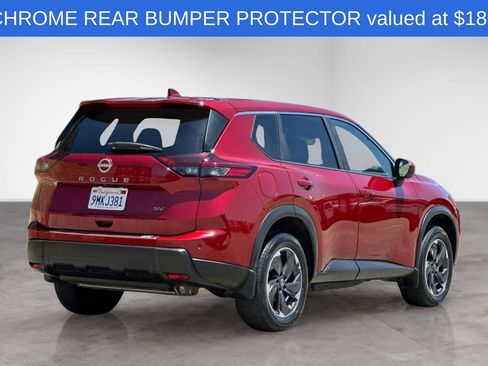 Used 2024 Nissan Rogue SV FWD image 5