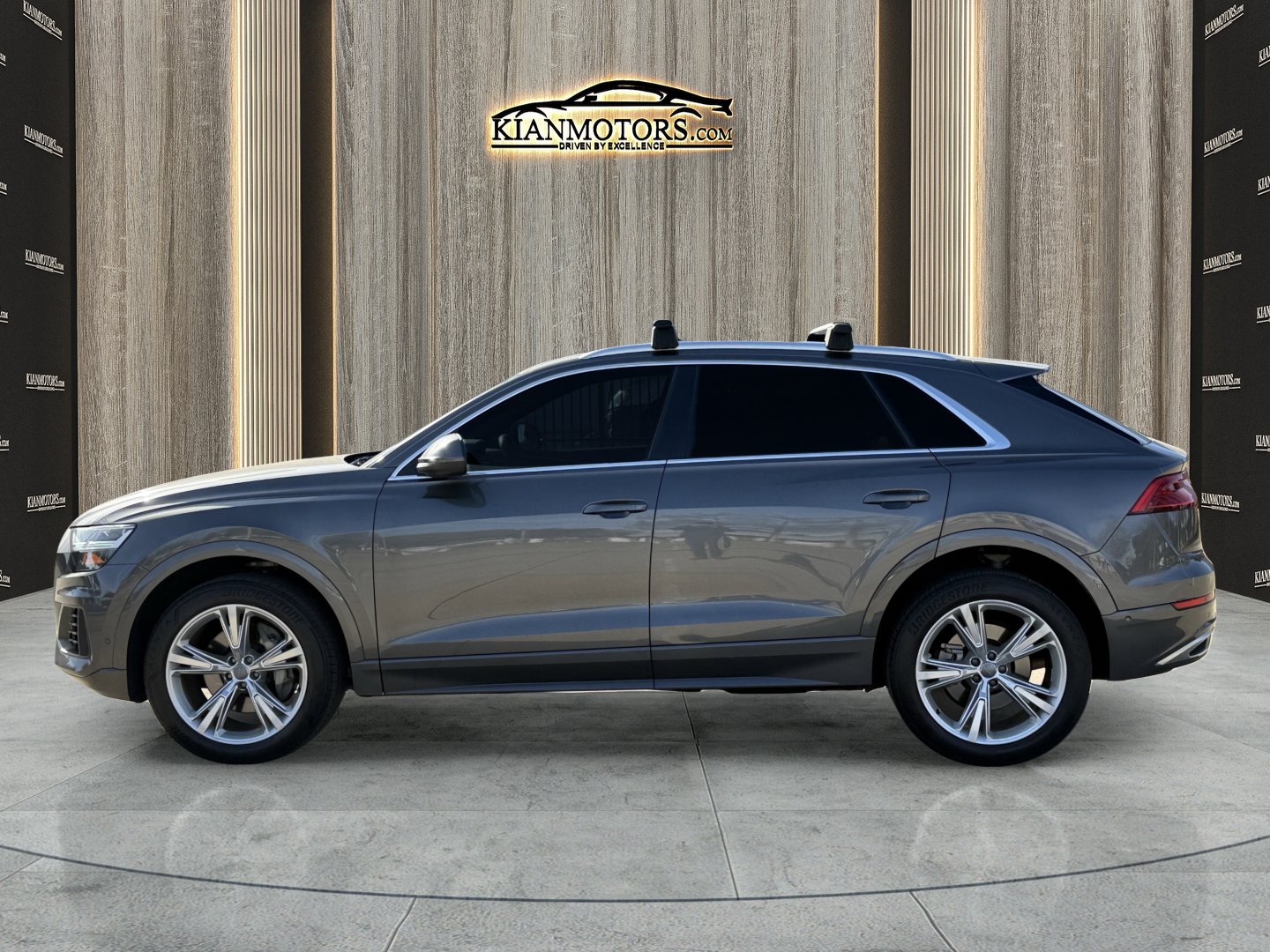 Used 2019 Audi Q8 Premium Plus w/ Premium Plus AWD/4WD image 4