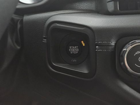 Used 2026 Jeep Wrangler Unlimited Rubicon AWD/4WD image 26
