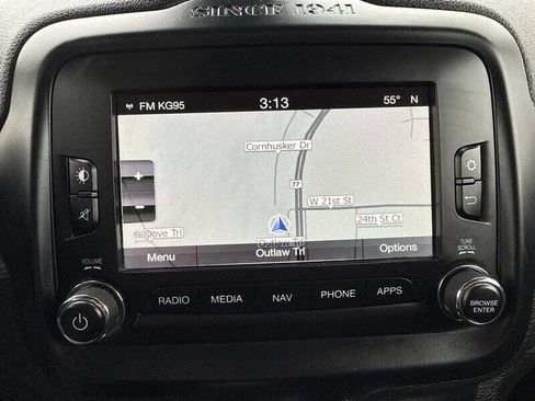Used 2017 Jeep Renegade Altitude FWD image 24