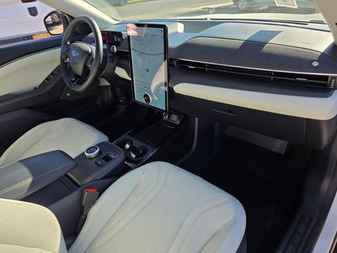 Used 2024 Ford Mustang Mach-E Premium image 10